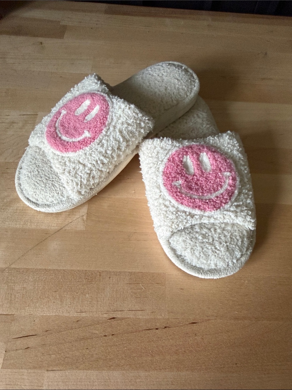 Kids Cream Fuzzy Slide Slippers with Pink Smile Patch